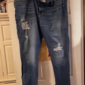 Ava & Viv Distressed Cropped Jegging 24W